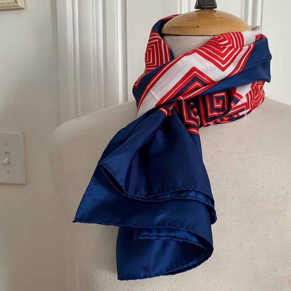 Vintage 70s Sillook Long Scarf Red White & Navy Blue Geometric 15" x 46" - Picture 5 of 15
